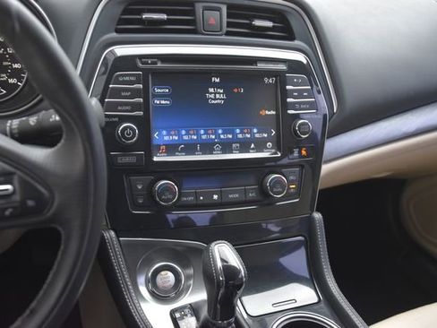 Used 2016 Nissan Maxima 3.5 SV image 21
