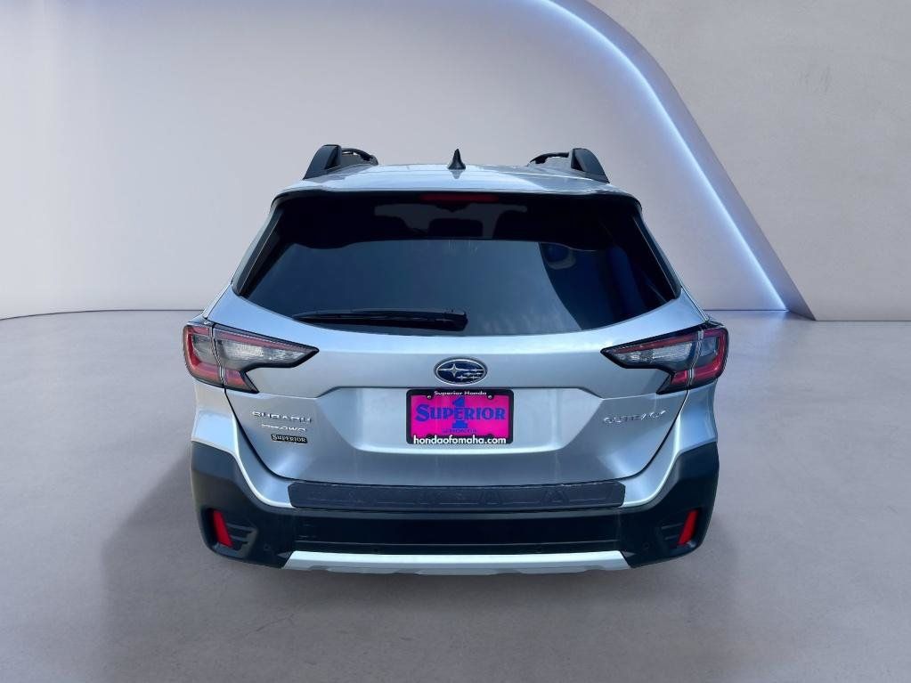 Used 2020 Subaru Outback Limited w/ Popular Package #2 AWD/4WD image 3