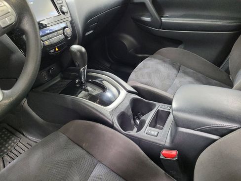 Used 2015 Nissan Rogue SV w/ SV Premium Package FWD image 26