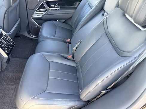 Used 2025 Land Rover Range Rover Autobiography image 25