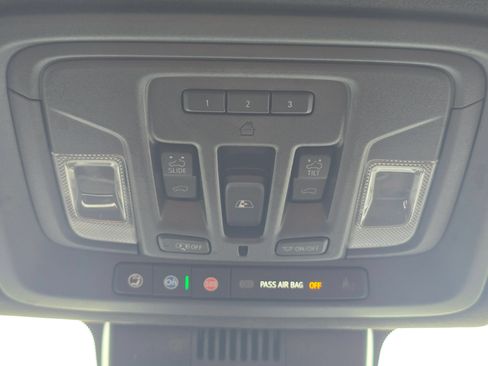 Used 2024 GMC Sierra 1500 Denali Ultimate AWD/4WD image 30