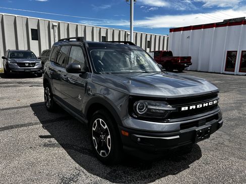 Used 2024 Ford Bronco Sport Outer Banks w/ Tech Package AWD/4WD image 7
