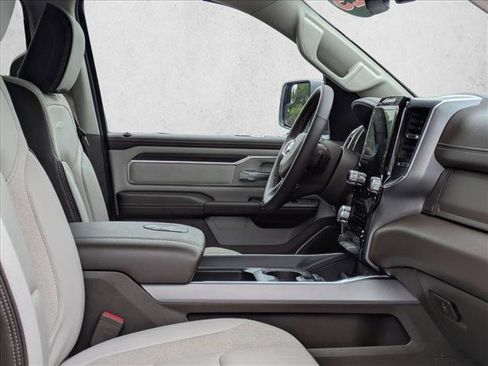 Used 2025 RAM 1500 Laramie AWD/4WD image 25