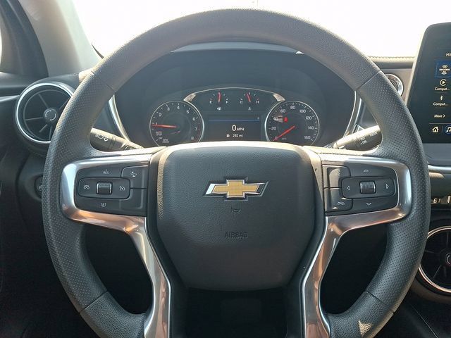 Used 2024 Chevrolet Blazer LT w/ Driver Confidence Package FWD image 19