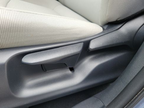 Used 2024 Toyota Corolla Cross L FWD image 18
