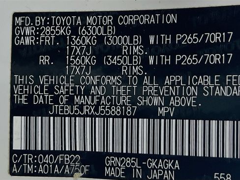 Certified 2018 Toyota 4Runner SR5 AWD/4WD image 28