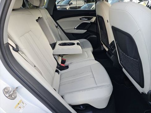 Certified 2025 Audi Q5 Premium w/ Convenience Package AWD/4WD image 6