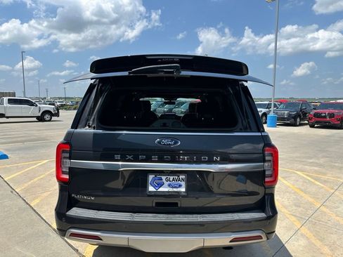 Used 2022 Ford Expedition Platinum AWD/4WD image 7