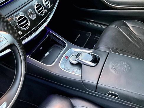 Used 2015 Mercedes-Benz S 63 AMG 4MATIC Sedan w/ Driver Assistance Package image 15