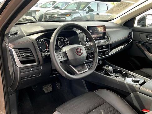 Certified 2025 Nissan Rogue Rock Creek image 17