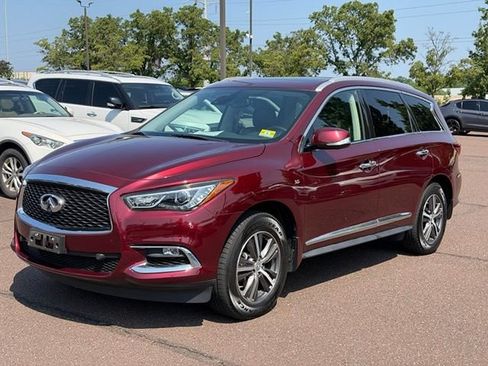 Used 2019 INFINITI QX60 Luxe w/ Essential Package AWD/4WD image 3