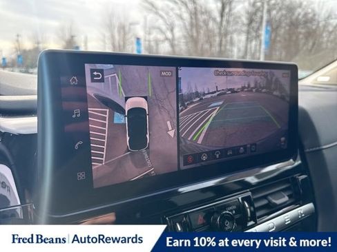 New 2026 Nissan Pathfinder SL w/ SL Premium Package image 17