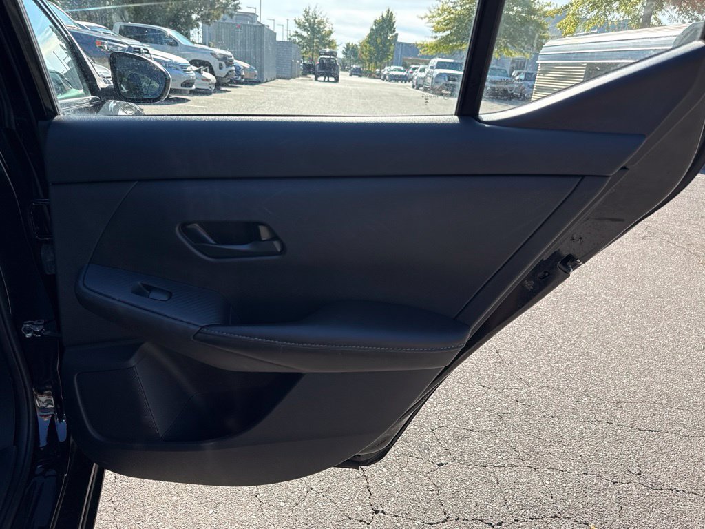 Used 2025 Nissan Sentra SV FWD image 36