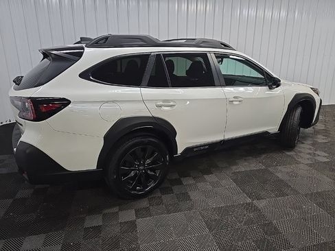 Used 2023 Subaru Outback Onyx Edition AWD/4WD image 3
