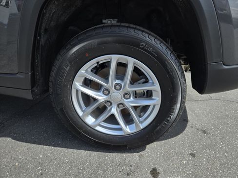 New 2026 Jeep Grand Cherokee Laredo RWD image 35