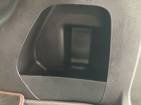 Used 2024 Ford Edge ST-Line image 34