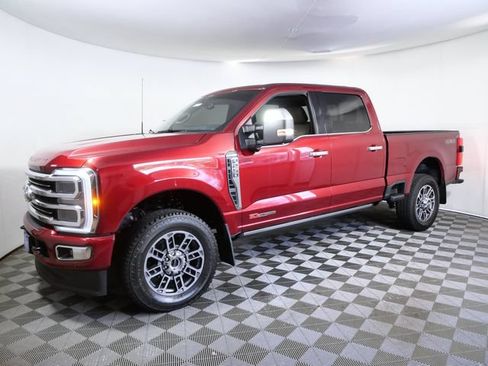 Certified 2025 Ford F250 Platinum w/ Platinum Plus Package AWD/4WD image 3