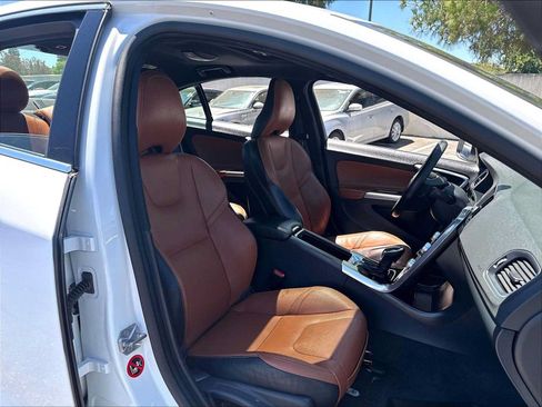Used 2016 Volvo S60 T5 Premier w/ Protection Package FWD image 10