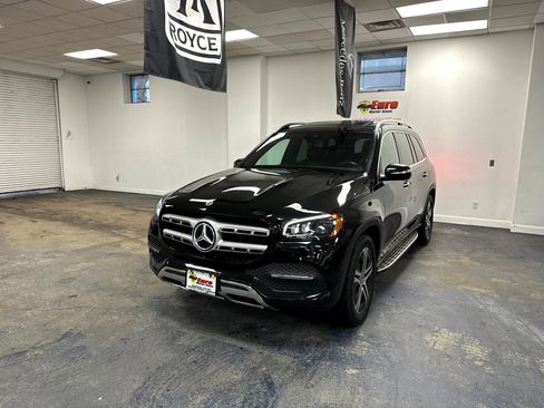 Used 2020 Mercedes-Benz GLS 450 4MATIC image 2