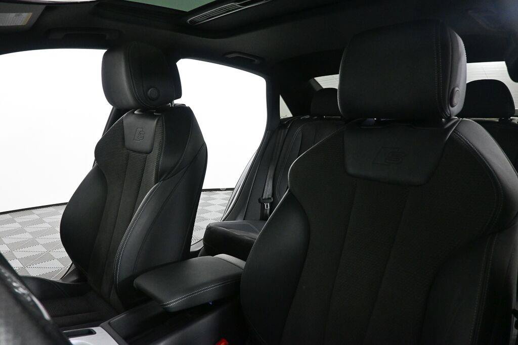 Used 2021 Audi A4 2.0T Premium Plus w/ Premium Plus Package AWD/4WD image 5