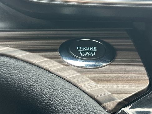 Certified 2022 Ford Explorer Limited w/ Equipment Group 301A image 24