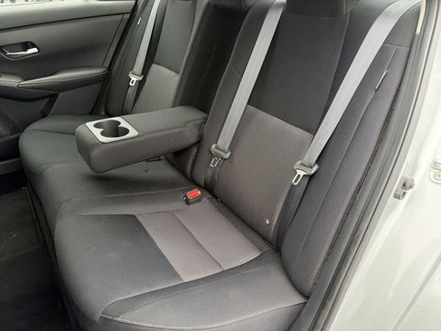 Used 2022 Nissan Sentra SV w/ Trunk Package FWD image 18