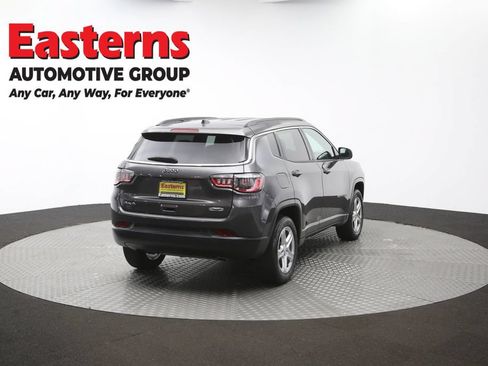 Used 2024 Jeep Compass Latitude AWD/4WD image 38