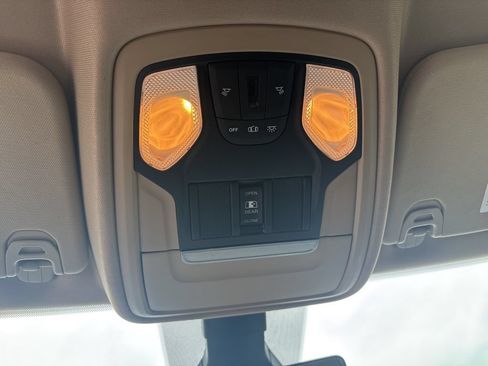Used 2020 RAM 1500 Big Horn RWD image 34