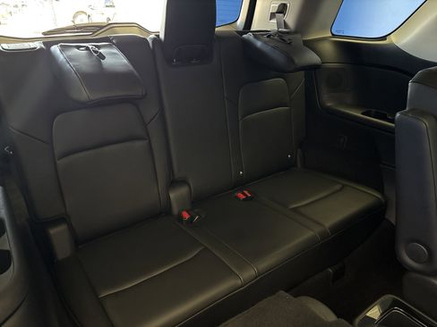 Used 2023 Nissan Pathfinder SL w/ SL Premium Package FWD image 26