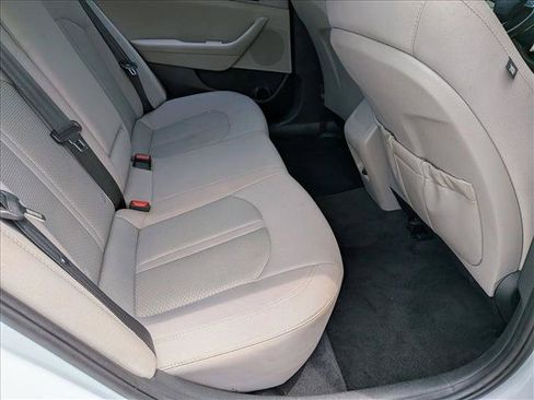Used 2019 Hyundai Sonata SE FWD image 18