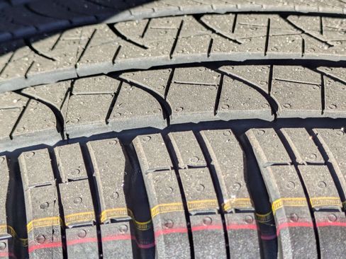 New 2026 Ford Explorer ST-Line w/ ST-Line Street Pack image 9