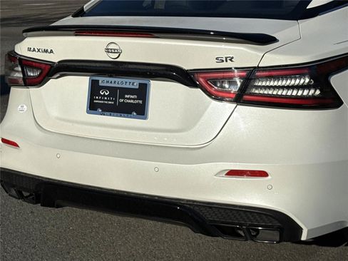 Used 2023 Nissan Maxima SR w/ Sport Mat Group FWD image 26