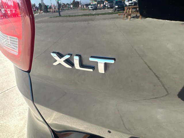 Used 2018 Ford Explorer XLT w/ XLT Appearance Package AWD/4WD image 8