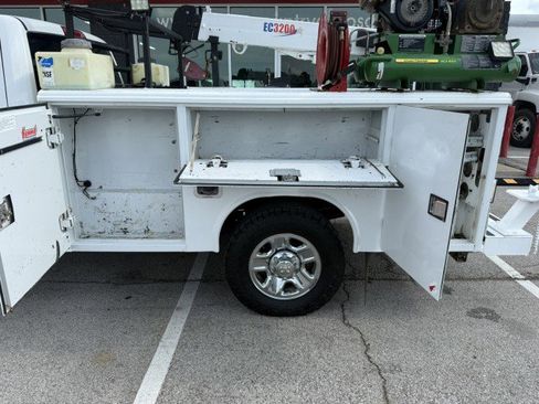 Used 2018 RAM 3500 Tradesman w/ Chrome Appearance Group AWD/4WD image 20