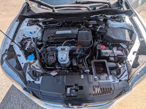 Used 2015 Honda Accord EX-L image 9