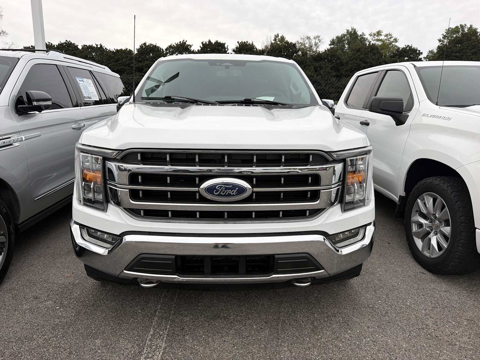 Used 2023 Ford F150 Lariat AWD/4WD image 2