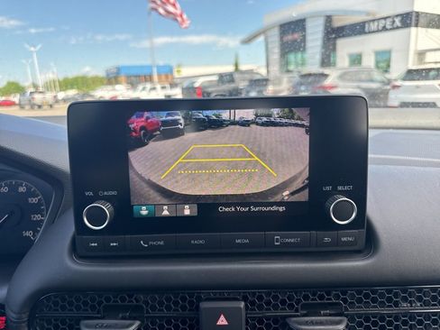 Used 2023 Honda HR-V LX image 18