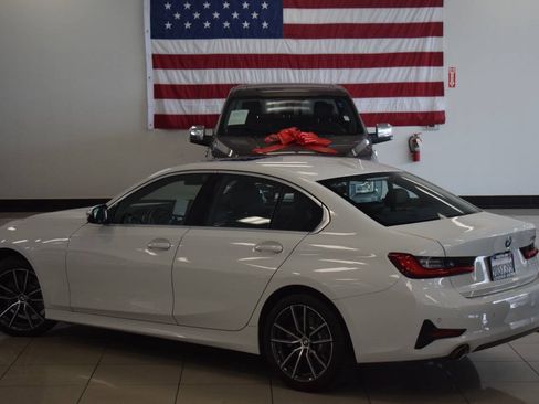 Used 2019 BMW 330i Sedan w/ Driving Assistance Package RWD image 19