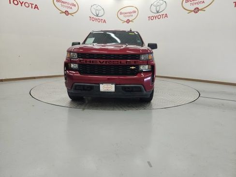 Used 2020 Chevrolet Silverado 1500 Custom w/ Custom Value Package RWD image 4