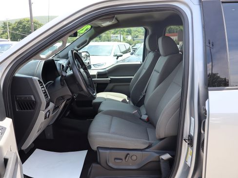 Used 2020 Ford F150 XLT w/ Equipment Group 302A Luxury AWD/4WD image 12