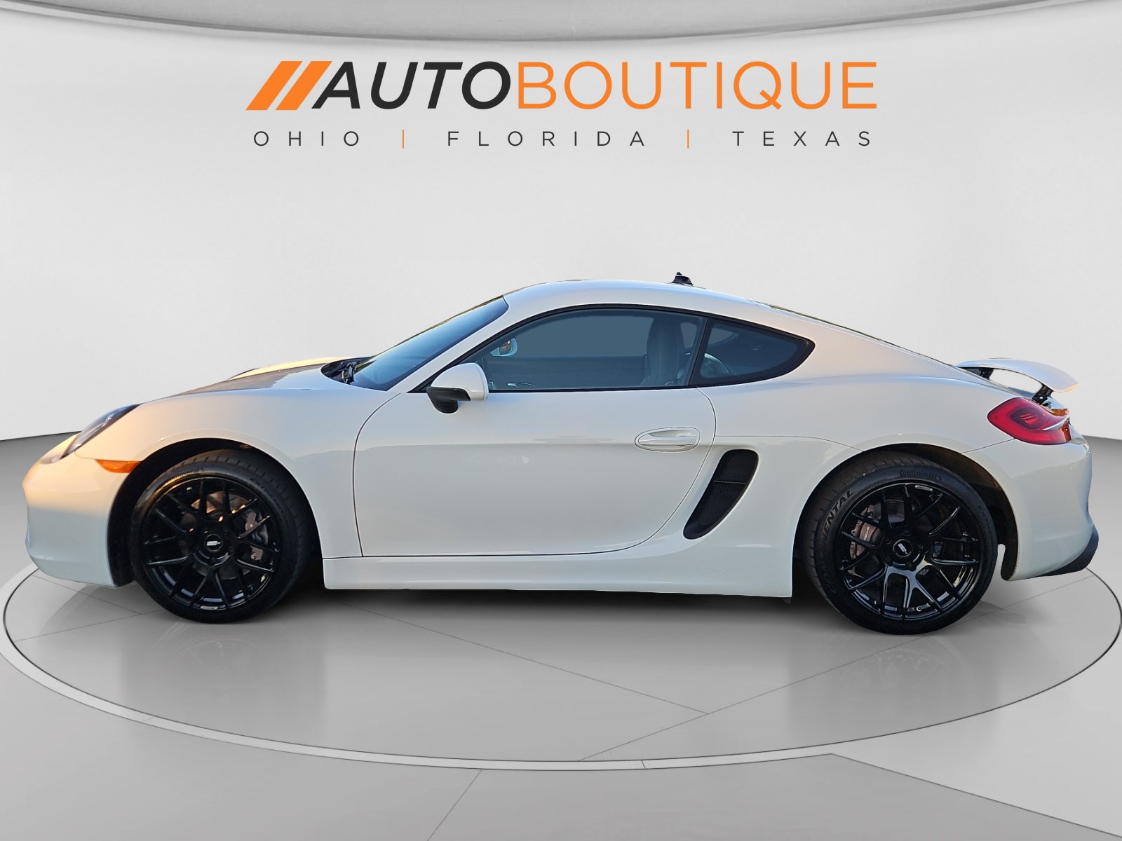 Used 2015 Porsche Cayman RWD image 2