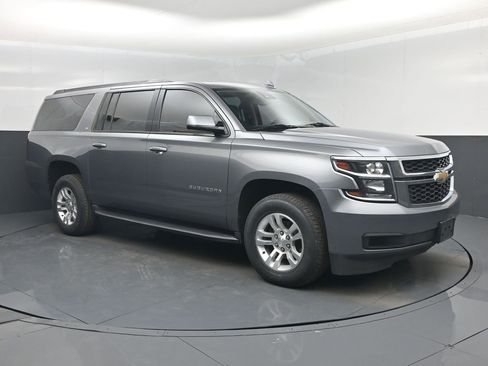Used 2020 Chevrolet Suburban LT image 8