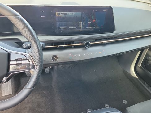 Certified 2024 Nissan Ariya FWD image 22