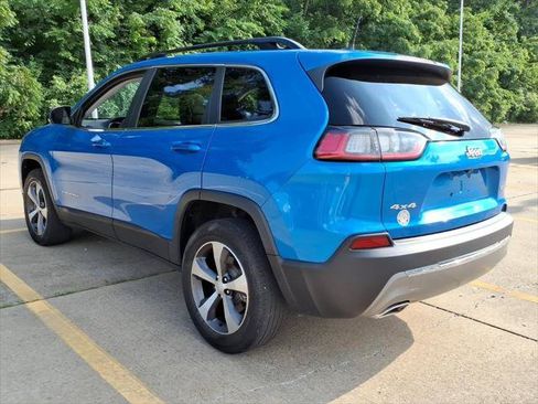 Used 2022 Jeep Cherokee Limited w/ Mopar Interior Package AWD/4WD image 5