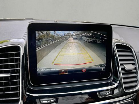 Used 2017 Mercedes-Benz GLS 450 4MATIC image 23