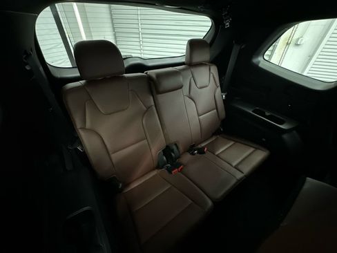 Used 2024 Kia Telluride EX FWD image 17