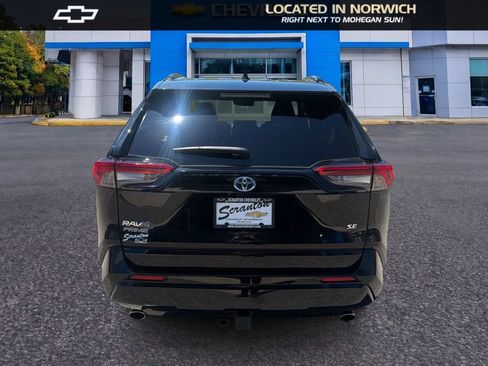 Used 2021 Toyota RAV4 SE w/ Weather & Moonroof Package AWD/4WD image 6