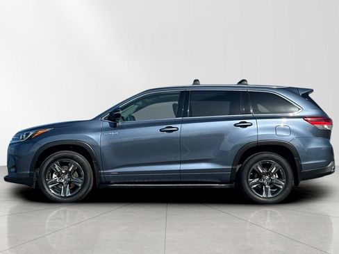 Used 2017 Toyota Highlander Limited Platinum AWD/4WD image 3