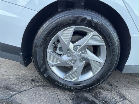 Certified 2025 Hyundai Sonata SE image 11