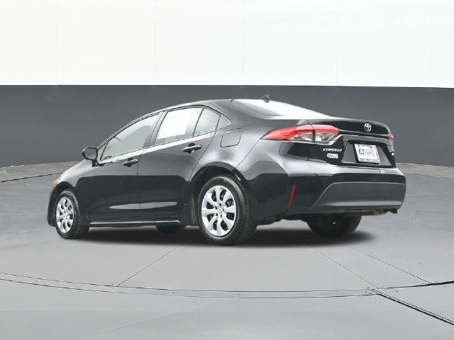 Used 2026 Toyota Corolla LE FWD image 40